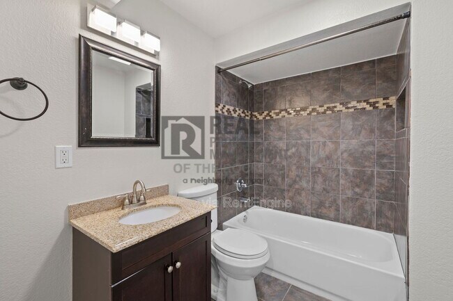 Building Photo - 1389 Finch St