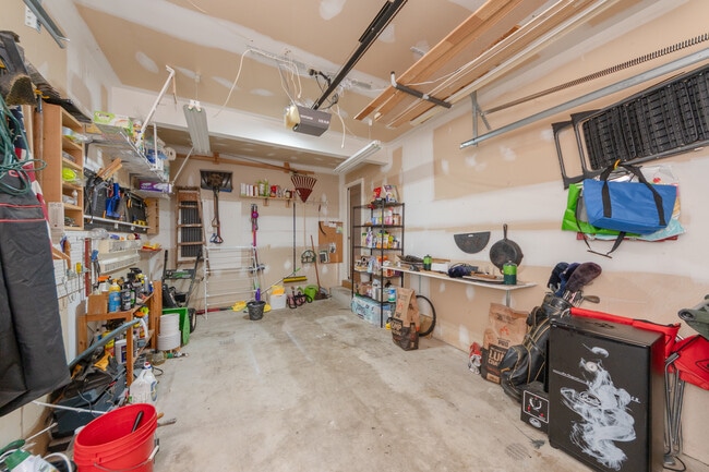 Building Photo - 127 Moorland Ct