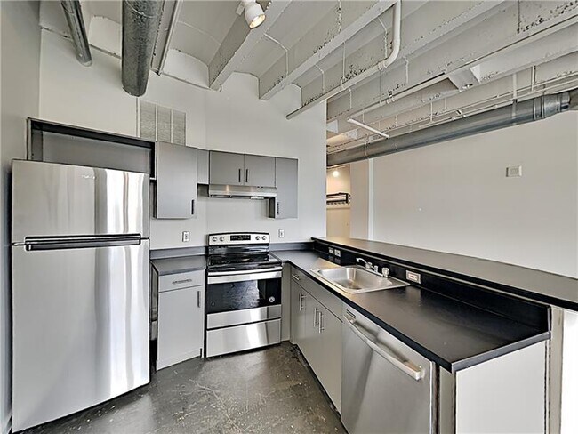 Primary Photo - 878 Peachtree St NE