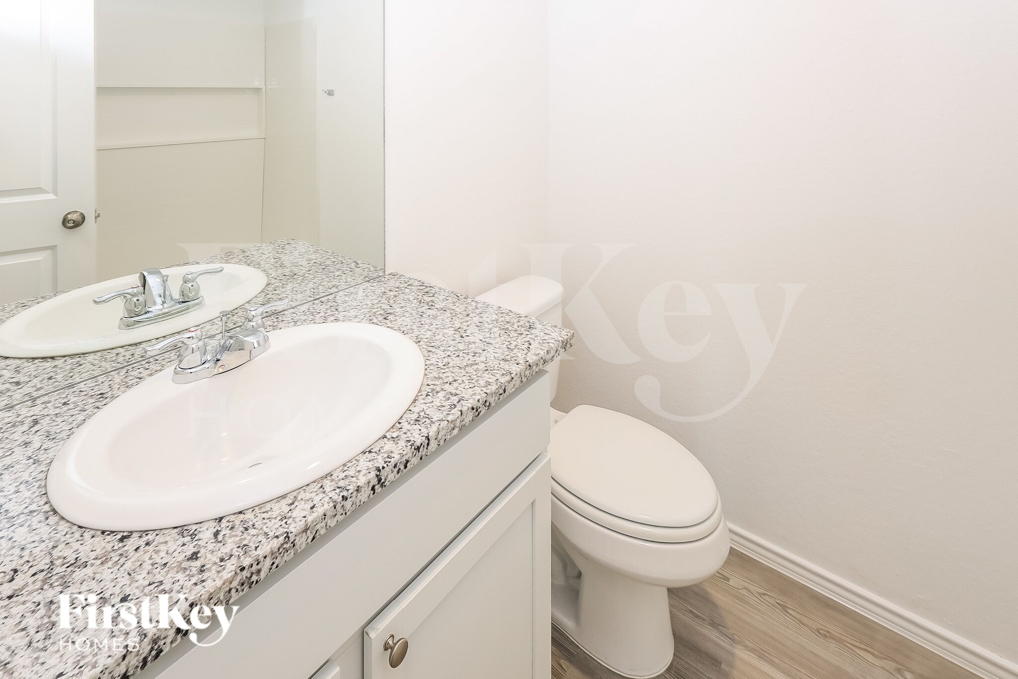 Building Photo - 8323 Piedra Medina