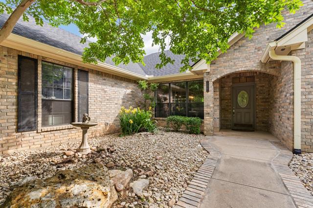 Building Photo - 12041 Shady Creek Dr