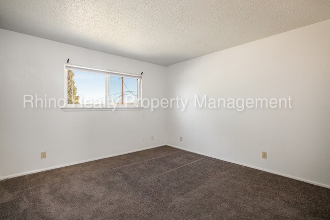 Building Photo - 1800 Glorieta St NE