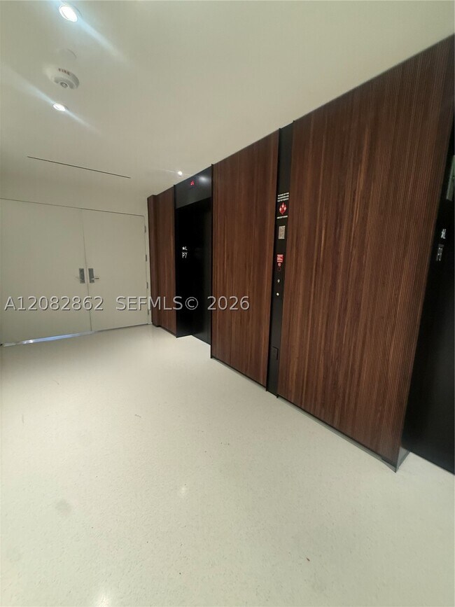 Building Photo - 1400 Biscayne Blvd