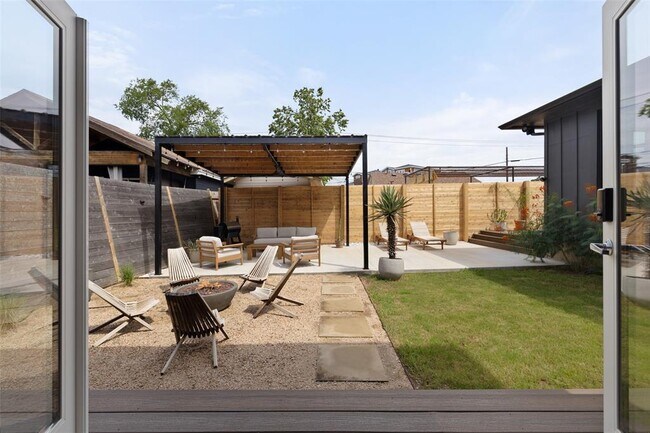 Building Photo - 4703 Delores Ave