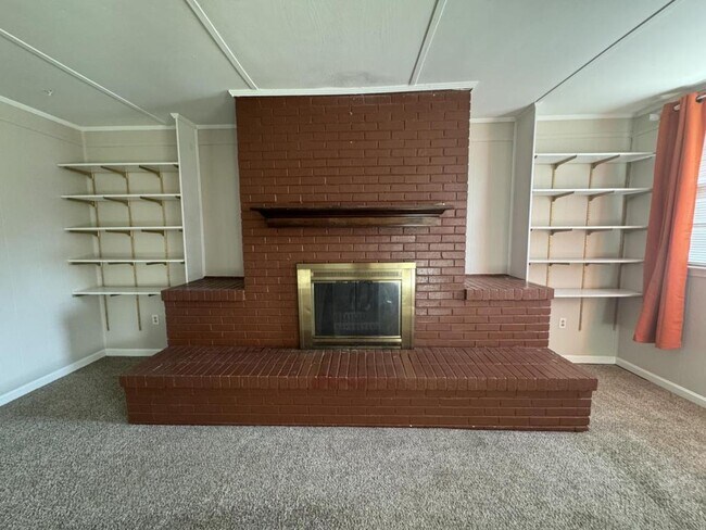 Building Photo - 104 Biltmore Terrace