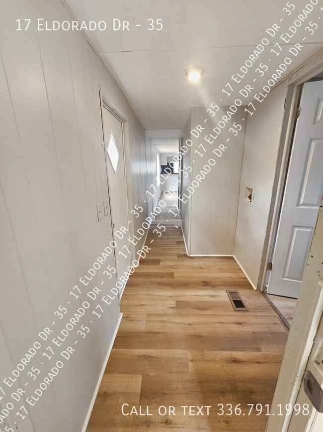 Building Photo - 17 Eldorado Dr