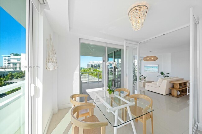 Building Photo - 1150 102nd St