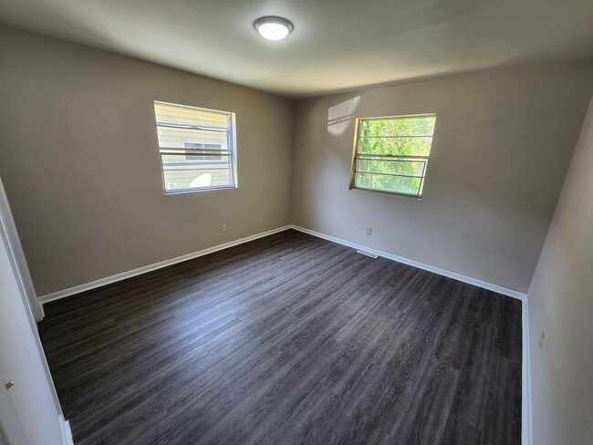 Building Photo - Spacious 3-Bedroom, 2-Bathroom Home COMING...