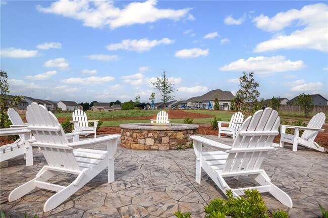 Building Photo - 2106 Cadenza Cir