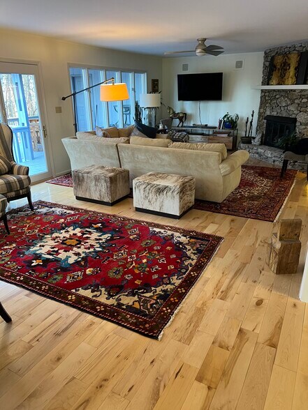 Building Photo - 45 Pentland Hills Dr