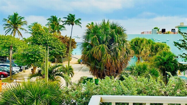 Building Photo - 1401 S Ocean Dr
