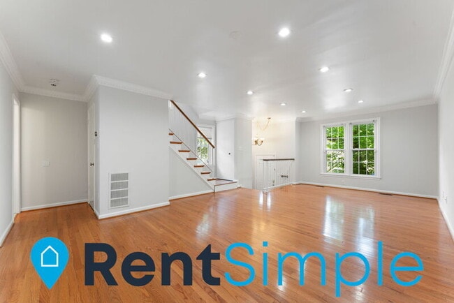 Building Photo - 39 Fendall Ave