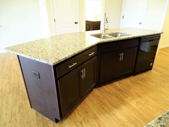 Building Photo - 329 Cedar Hollow