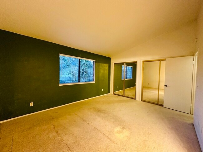 Building Photo - 5829 San Juan Ave