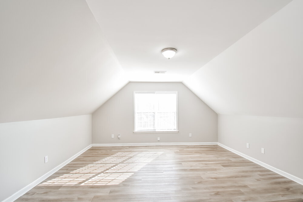 Building Photo - 1337 Pendulum Dr N