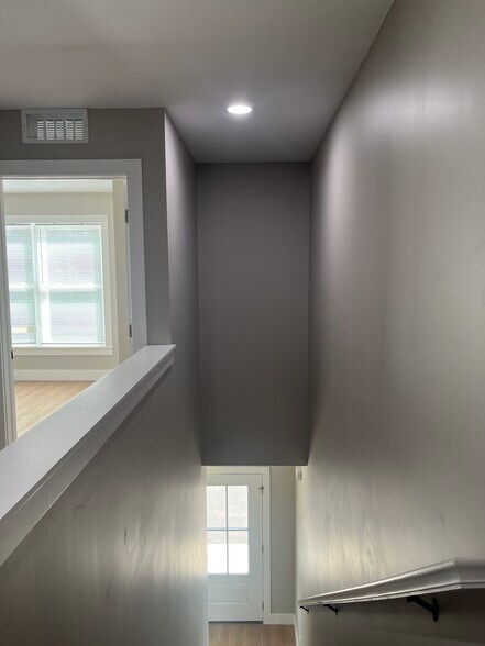 Building Photo - 226 W Gordon Pike