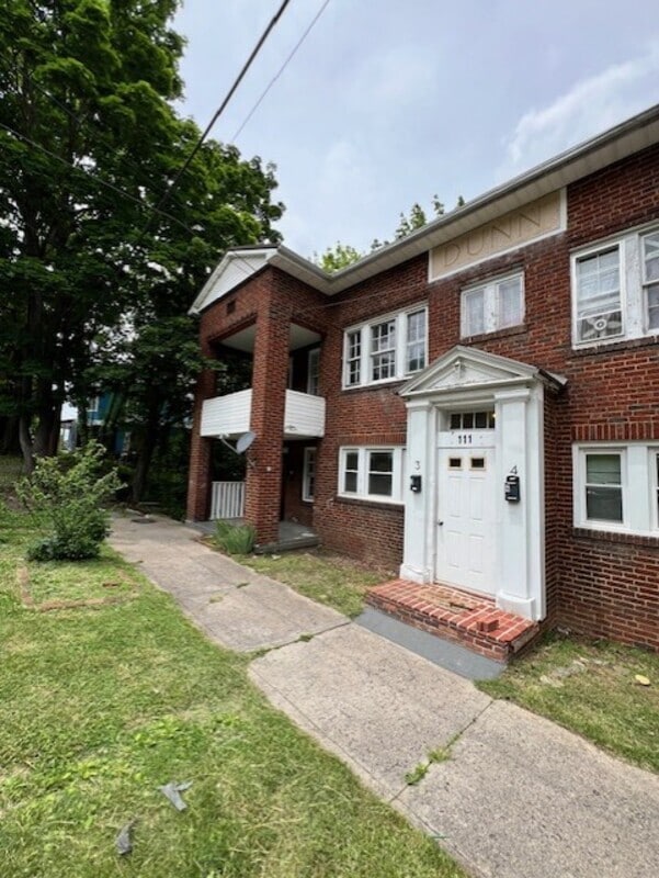 Building Photo - 111 Ramsey St