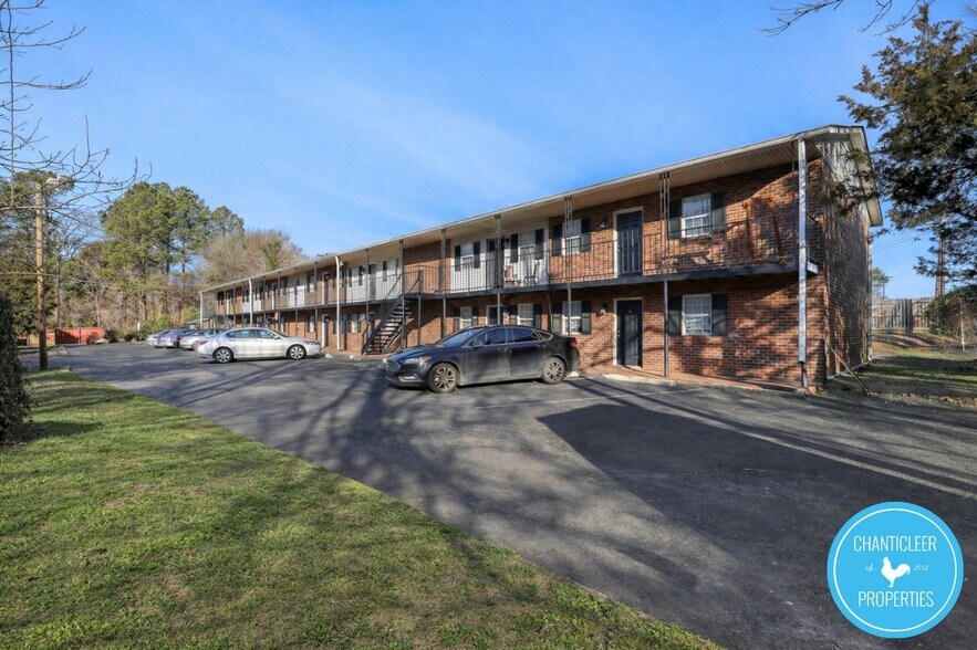 Building Photo - 115 Florence St