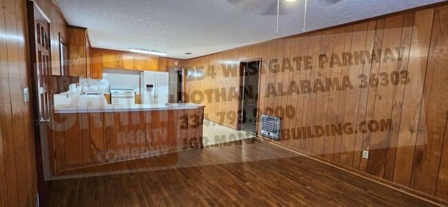 Building Photo - 4474 E Cottonwood Rd