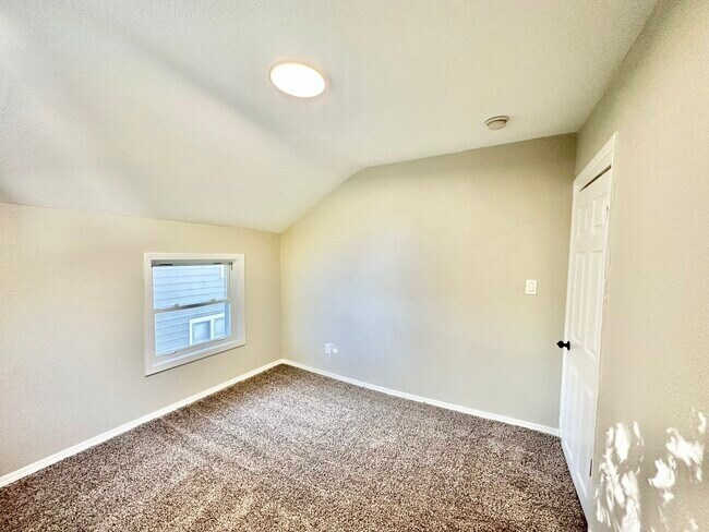 Building Photo - 1505 24th St