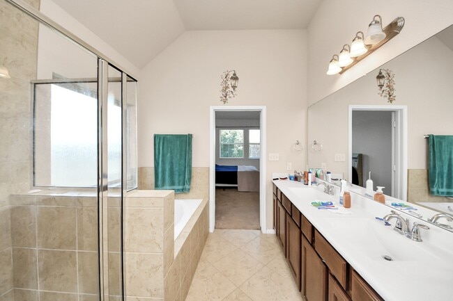 Building Photo - 20626 Bandrock Terrace