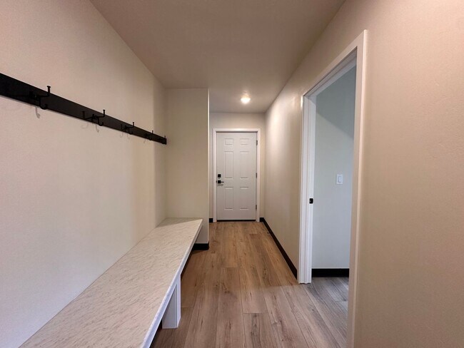 Building Photo - 507-509 Rustic Ridge Drive