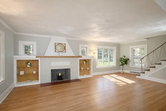 Building Photo - 721 Salt Springs Rd