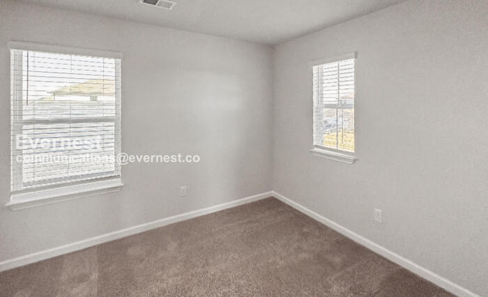 Building Photo - 8155 Huspa Ave