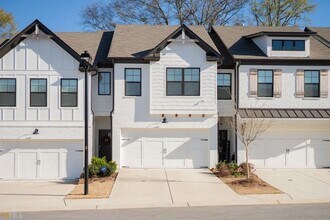 Building Photo - Modern 3-Bedroom Townhome in Winder, GA – ...