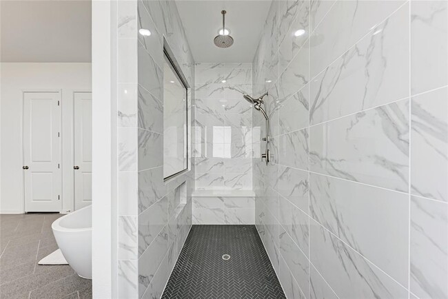 Building Photo - 2420 Novara Trl
