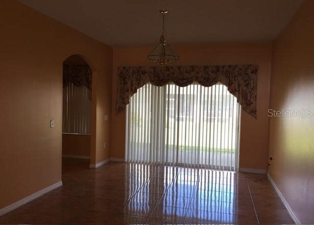 Building Photo - 516 Brentford Ct