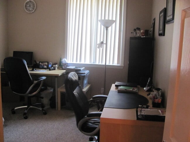 Building Photo - Single level Home in the Orcutt Neighborhood