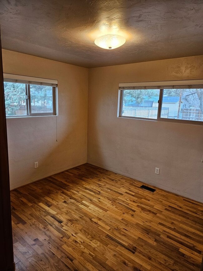 Building Photo - 1611-1609 SW 17th St