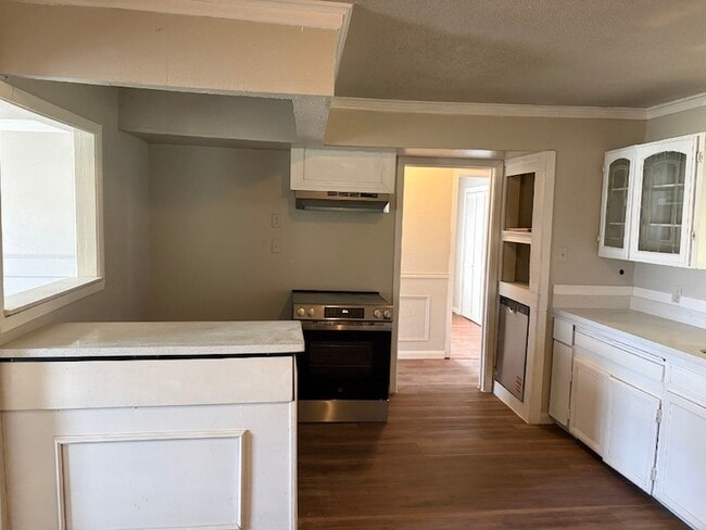 Building Photo - 5530 Lakefield Dr