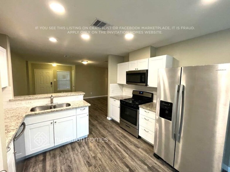 Building Photo - 18739 N Lyford Dr