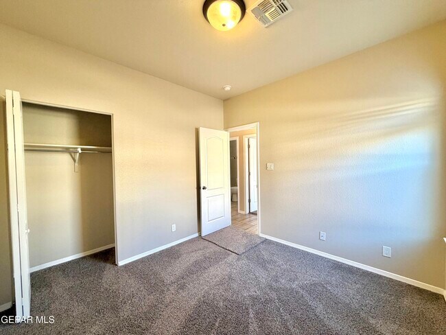 Building Photo - 11145 Eleanor Coldwell Ln