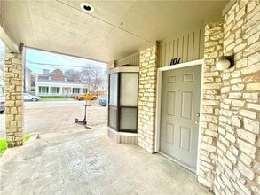 Building Photo - 2604 Salado St