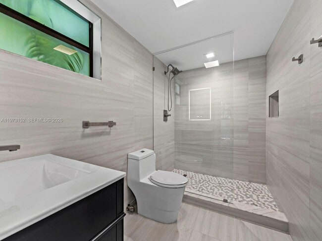 Building Photo - 55 Ocean Ln Dr