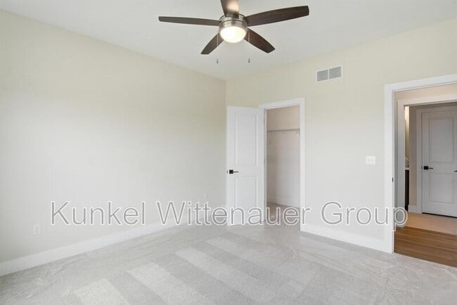 Building Photo - 829 Bushwood Way