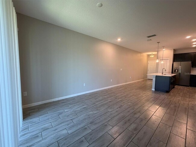 Building Photo - 9360 Tecumseh Dr