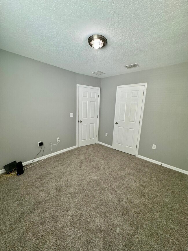 Building Photo - 3745 Brighton Park Cir