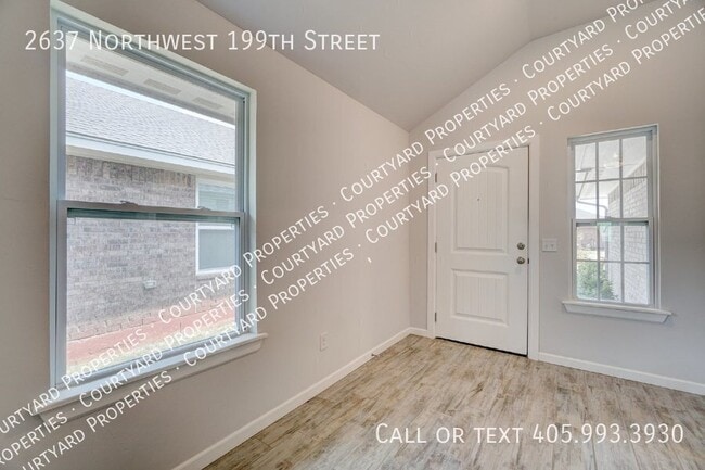 Building Photo - 2637 NW 199th St