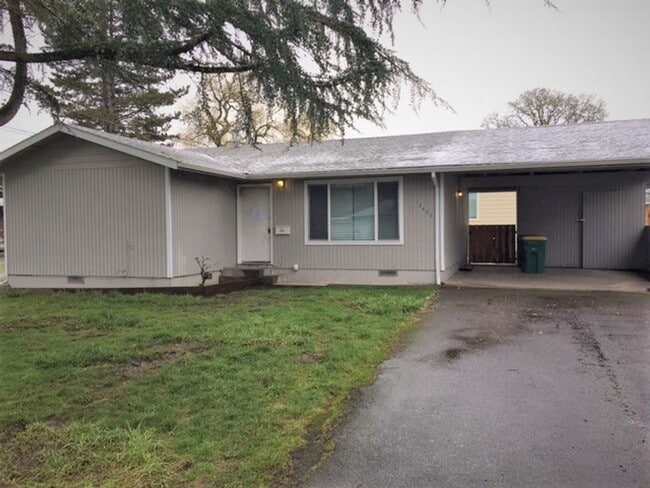 Building Photo - 13400 SW Berthold Ave