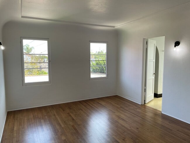 Building Photo - 316 Park Ave