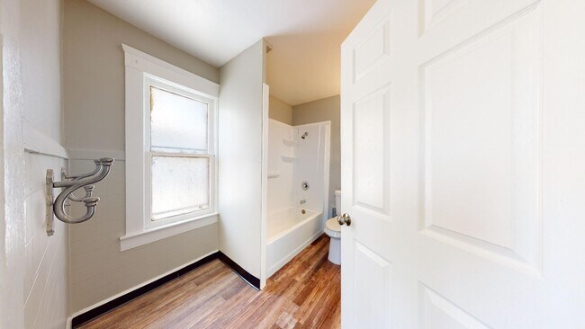 Building Photo - Brooklyn Center - 3 Bedroom Single Family ...