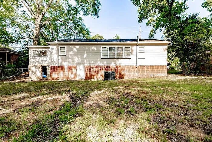 Building Photo - 1262 Briarwood Ave