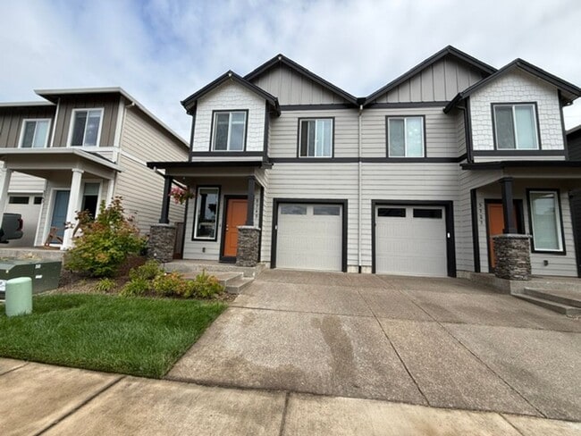Building Photo - 5745 NW Torchcrest Pl