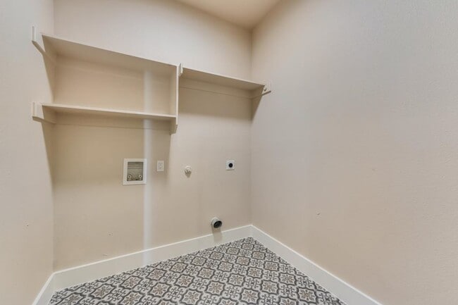 Building Photo - 2716 Brigham Ln