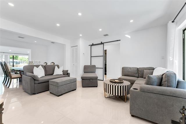 Building Photo - 231 NE 45th St