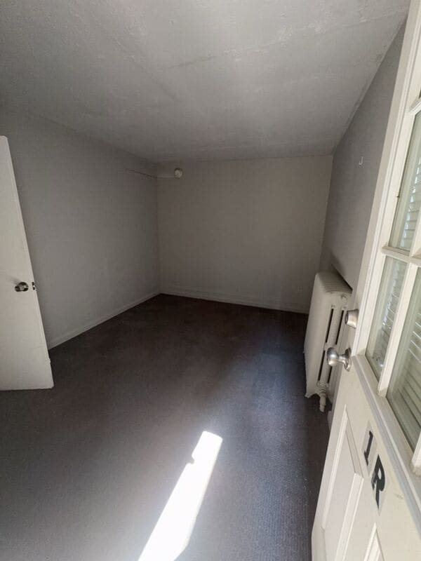Building Photo - 209 Cattell St